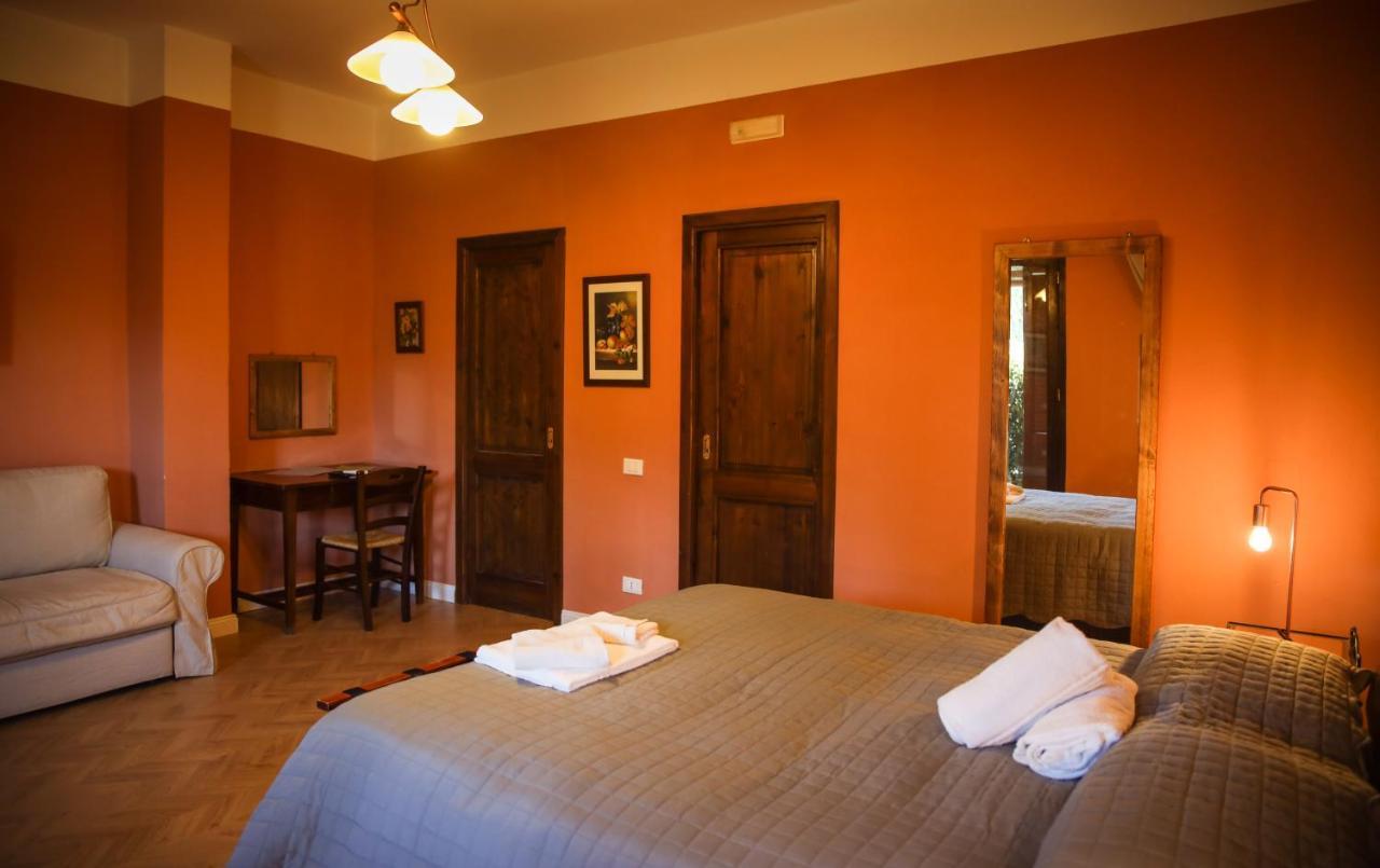 Agriturismo Podere S. Croce ซาตูร์เนีย ภายนอก รูปภาพ