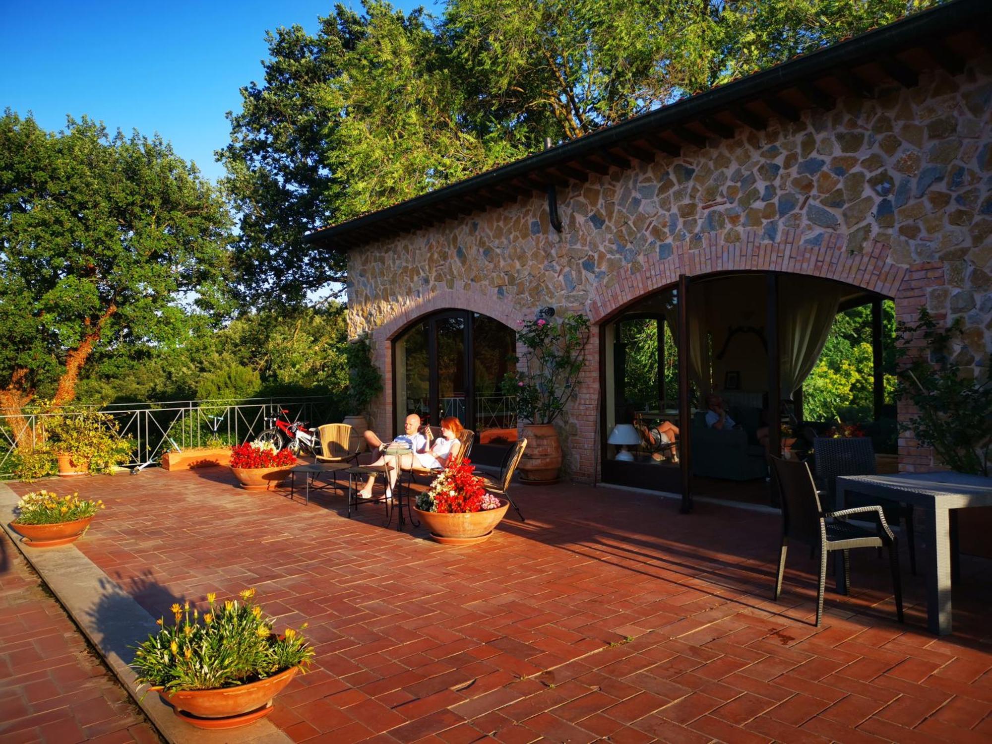 Agriturismo Podere S. Croce ซาตูร์เนีย ภายนอก รูปภาพ
