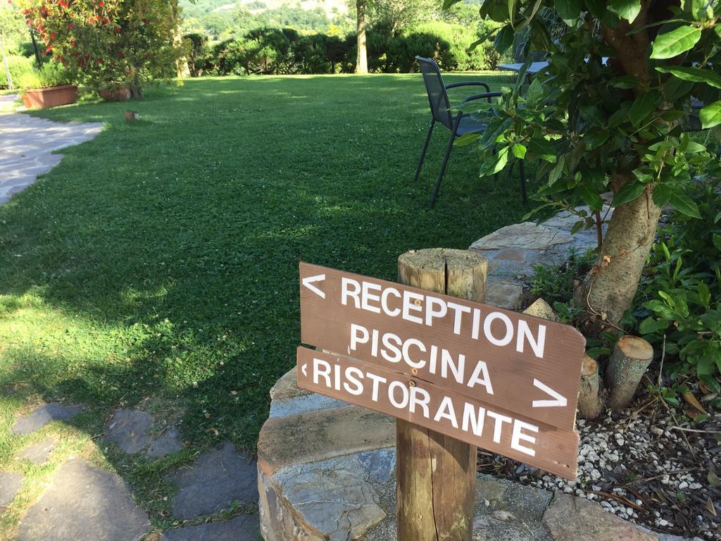 Agriturismo Podere S. Croce ซาตูร์เนีย ภายนอก รูปภาพ